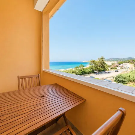 Grand Mezzanine Sur La Algajola (Corsica)
