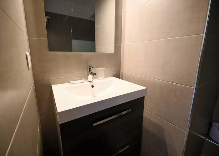 Grand Mezzanine Sur La * Algajola (Corsica)