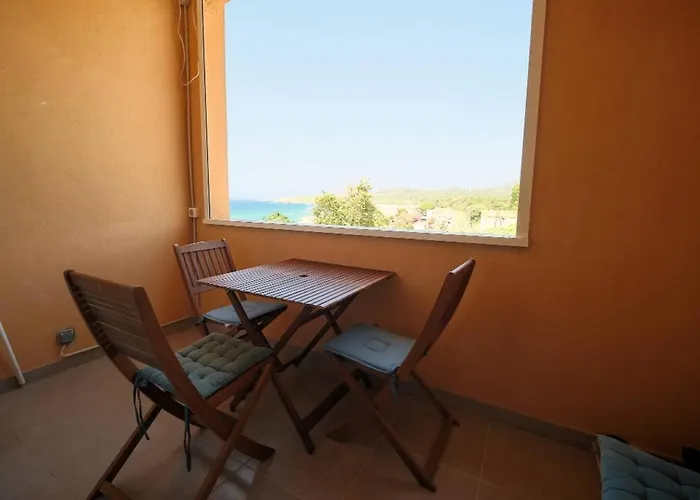 Grand Mezzanine Sur La Appartement Algajola (Corsica)